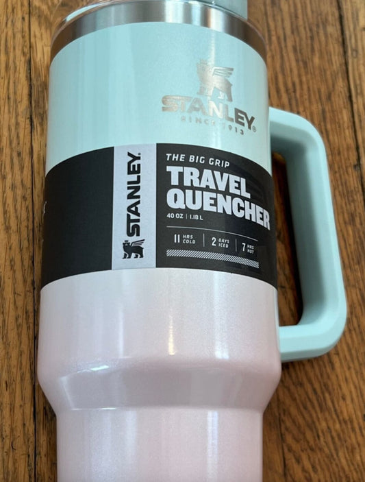 Spearmint/Parfait Ombre Adventure Quencher Tumbler